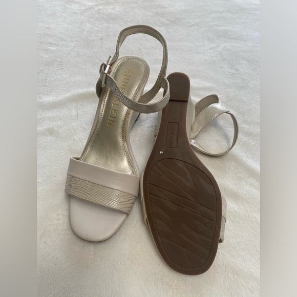 Anne Klein Metallic Ankle Strap Glitter Wedge Sandals Champagne / Gold Leather - Picture 4 of 8